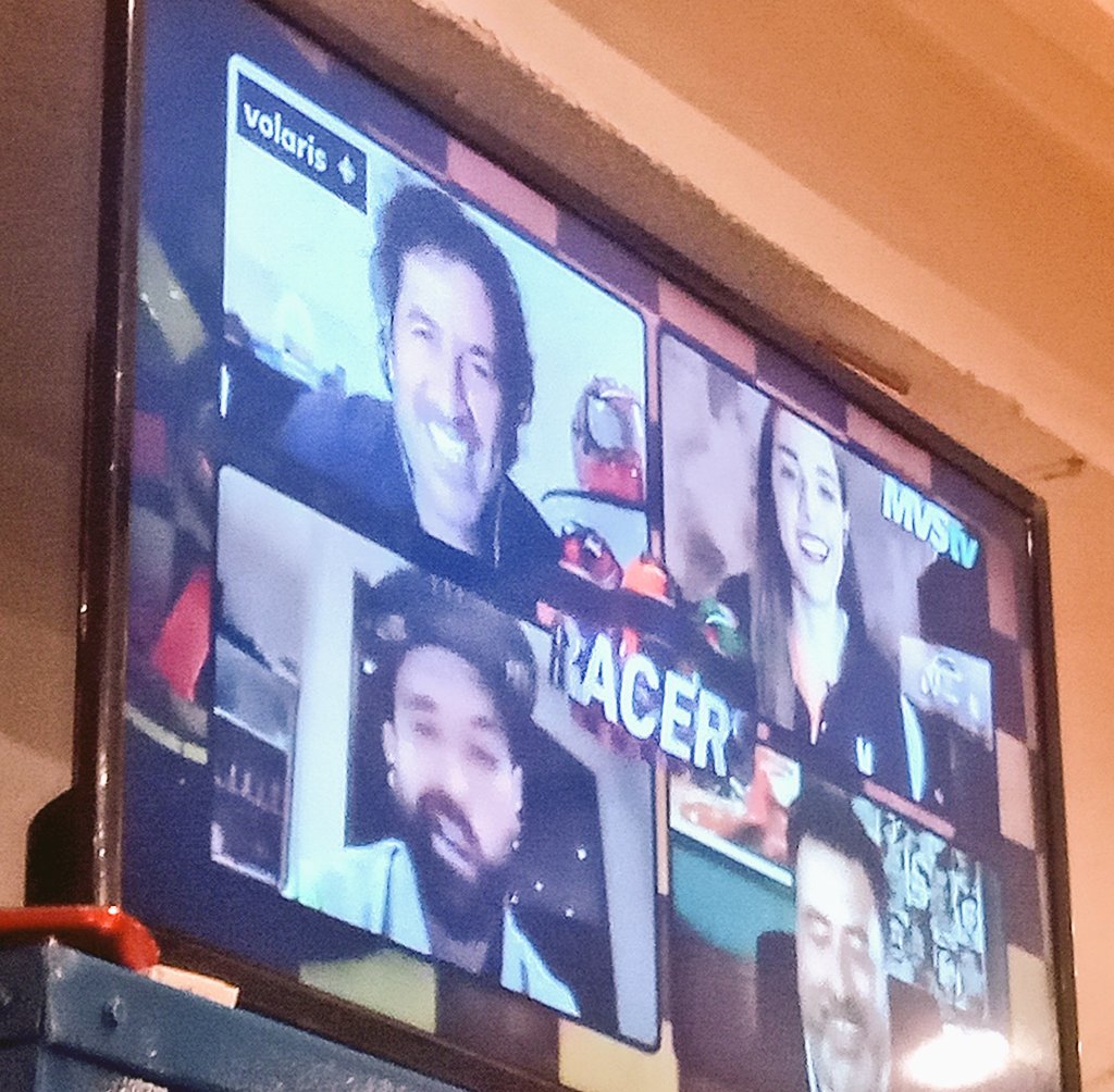 Trabajando aún pero a refinarme <a href="/RacersTV/">RacersTV</a> <a href="/marianarovelo/">Mariana Rovelo</a> <a href="/34vampiro/">vampiro 43</a> <a href="/hugooliveras11/">Hugo Oliveras</a> <a href="/SaqueMate/">Mil Tragos</a> la verdad sobre <a href="/F1/">Formula 1</a> no entendí este nuevo concepto que pusieron en la mesa! Saludetes!