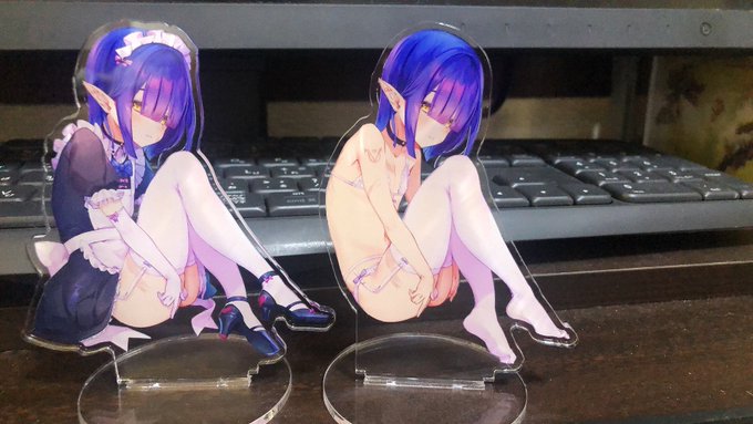 ãã®çµµã®ã¢ã¯ãªã«ã¹ã¿ã³ãå±ããã!ä»ã®ã£ãŠãããããªã³ã綺éºã§ãã 3,4æç®ãèªç¶å
ã§ãããäžçªãªã¢ã«ã«è¿ãããª
è¯ããããªã®ã§ããšã§ããŒã¹ã«çœ®ããŠãããŸãðª https://t.co/4TCjxJdfTM