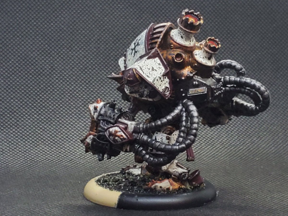 empryme's tweet photo. Not sure if I've already shared this #Castigator or not for #MiniatureMonday. Sometimes it's hard telling.  Oh well, here it is again(?) @privateerpress. Always gun experimenting with soot and grime on models.

#p3painters #WARMACHINE #ProtectorateofMenoth #p3paints https://t.co/pfljlONHEM