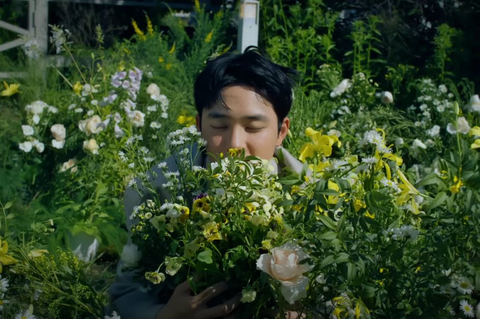 onlyforDO's tweet image. 아직 안끝!!
이렇게 예쁜데.. 보기만 할 순 없됴❤

#DO_SOLOISCOMING 
#DO_1stSOLO #GetSetDO 
#도경수 #디오 #DO(D.O.)
#DohKyungSoo