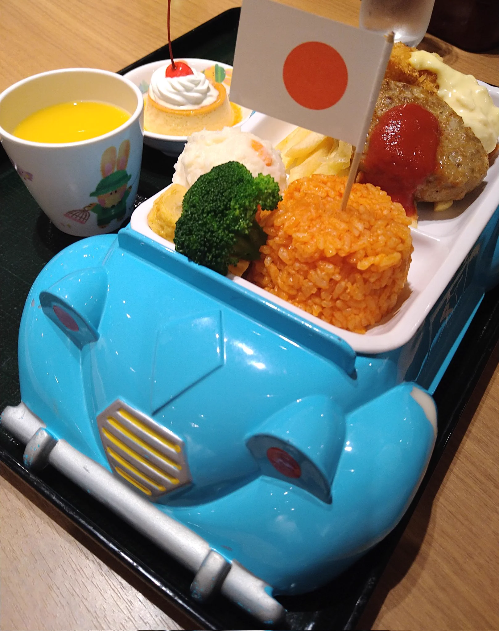 大人になっても食べたい？年齢制限なしでお子様ランチを食べられる場所がある！