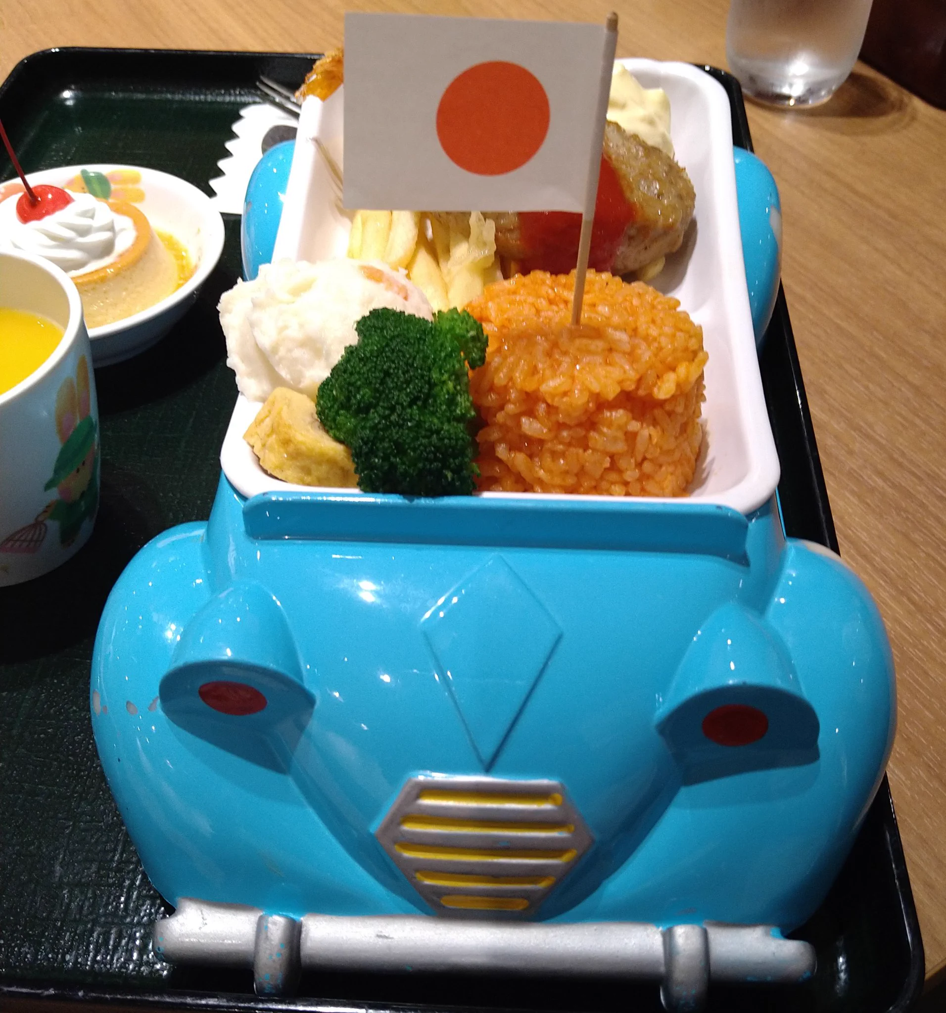 大人になっても食べたい？年齢制限なしでお子様ランチを食べられる場所がある！