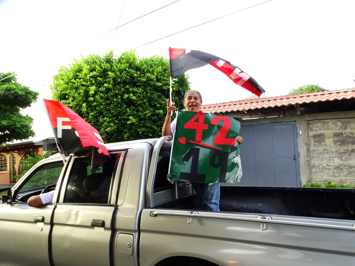 Una Revolucionaria de amor y convicción ❤🖤 ella es mi tía 😍😍😍
#RedFSLN 
#4219YOTRAVEZTRIUNFAELAMOR 
#JulioCaminosDeVictorias