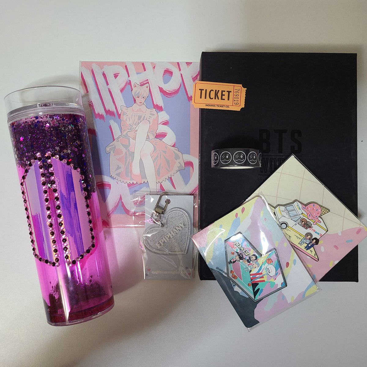 kpophtx's tweet photo. 𝗞𝗣𝗢𝗣 𝗠𝗔𝗥𝗞𝗘𝗧 𝗥𝗔𝗙𝗙𝗟𝗘 𝗪𝗜𝗡𝗡𝗘𝗥𝗦
The winners will have 48 hours to contact me via DM &amp; provide a photo of their ticket!
Please refer to the photos for the winners. Each photo will have the ticket winning number &amp; the prizes in that bundle. https://t.co/ELE0GmdNZJ