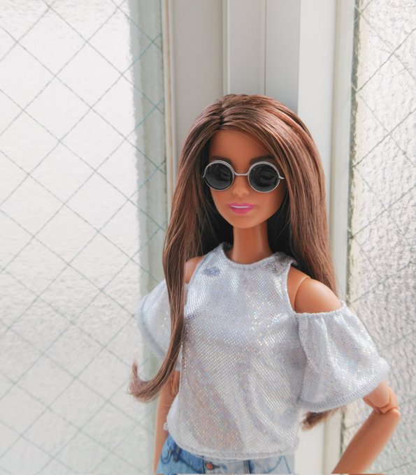 バービー人形のtwitterイラスト検索結果 古い順