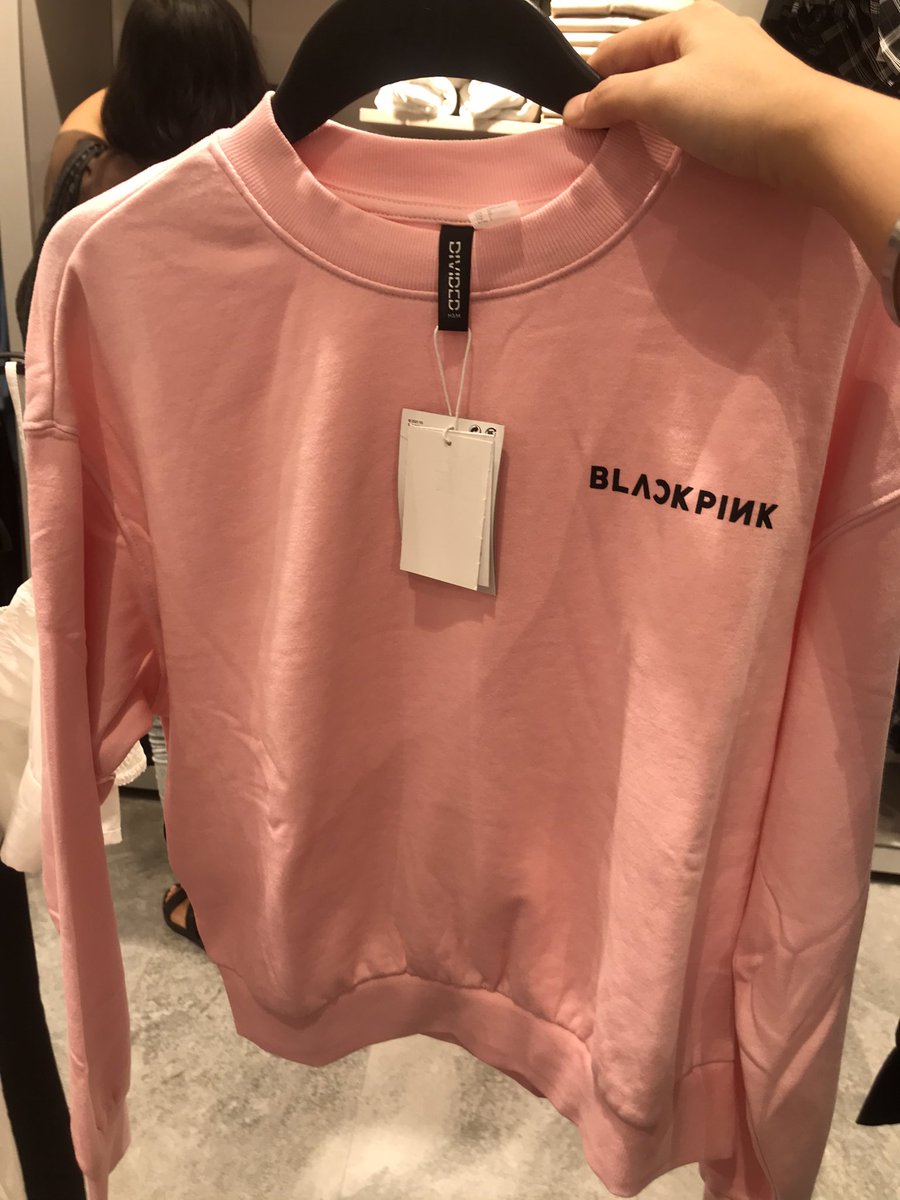 runskyy2's tweet photo. 🖤💖 รับหิ้ว BLACKPINK X H&amp;M 💖🖤
🛒 ค่าหิ้วชิ้นละ 35฿ , 3 ชิ้น 100฿
📦 ส่ง Flash express
1-2 ชิ้น 50฿ ชิ้นต่อไป +10
🧸 สั่งสินค้า DM/line: ooroseapple
CF NO CC ของหมดคืนเงิน/เปลี่ยนแบบ https://t.co/NKIhR7ohcS