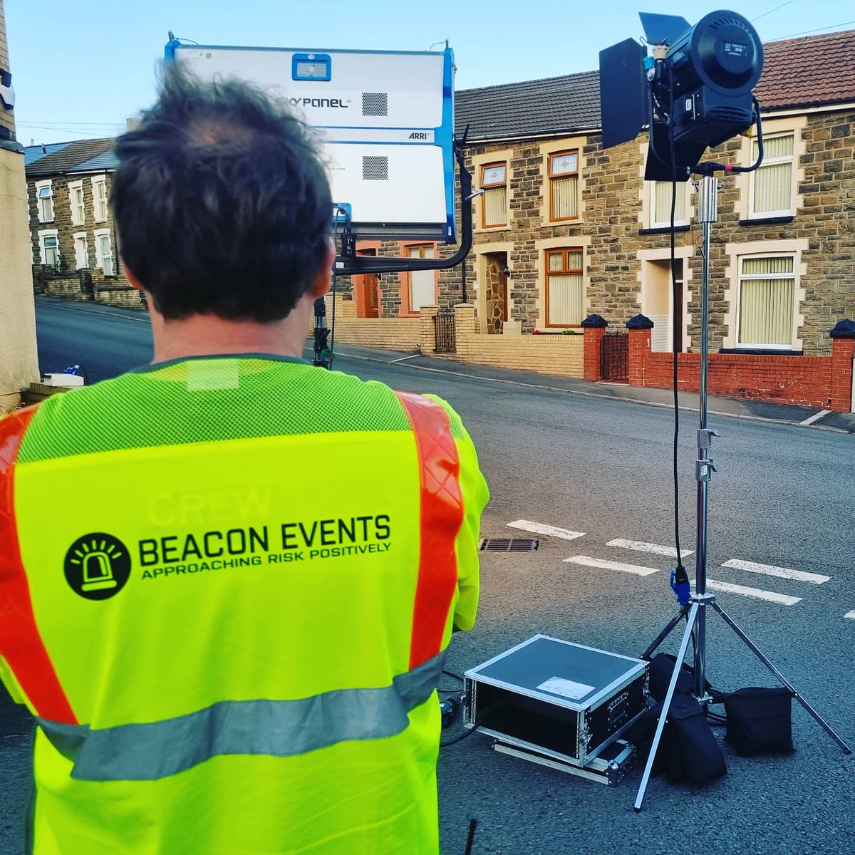beacon_eventsUK's tweet image. We had a team suporting @S3Advertising with film unit #TrafficManagement over the weekend for a shoot.

Great to work with Team S3, and catch up with familiar faces @Proactive1staid &amp;amp; Collective Crowd Mngt.
.
.
.
#FilmUnit | #UnitSupport | #RoadClosure