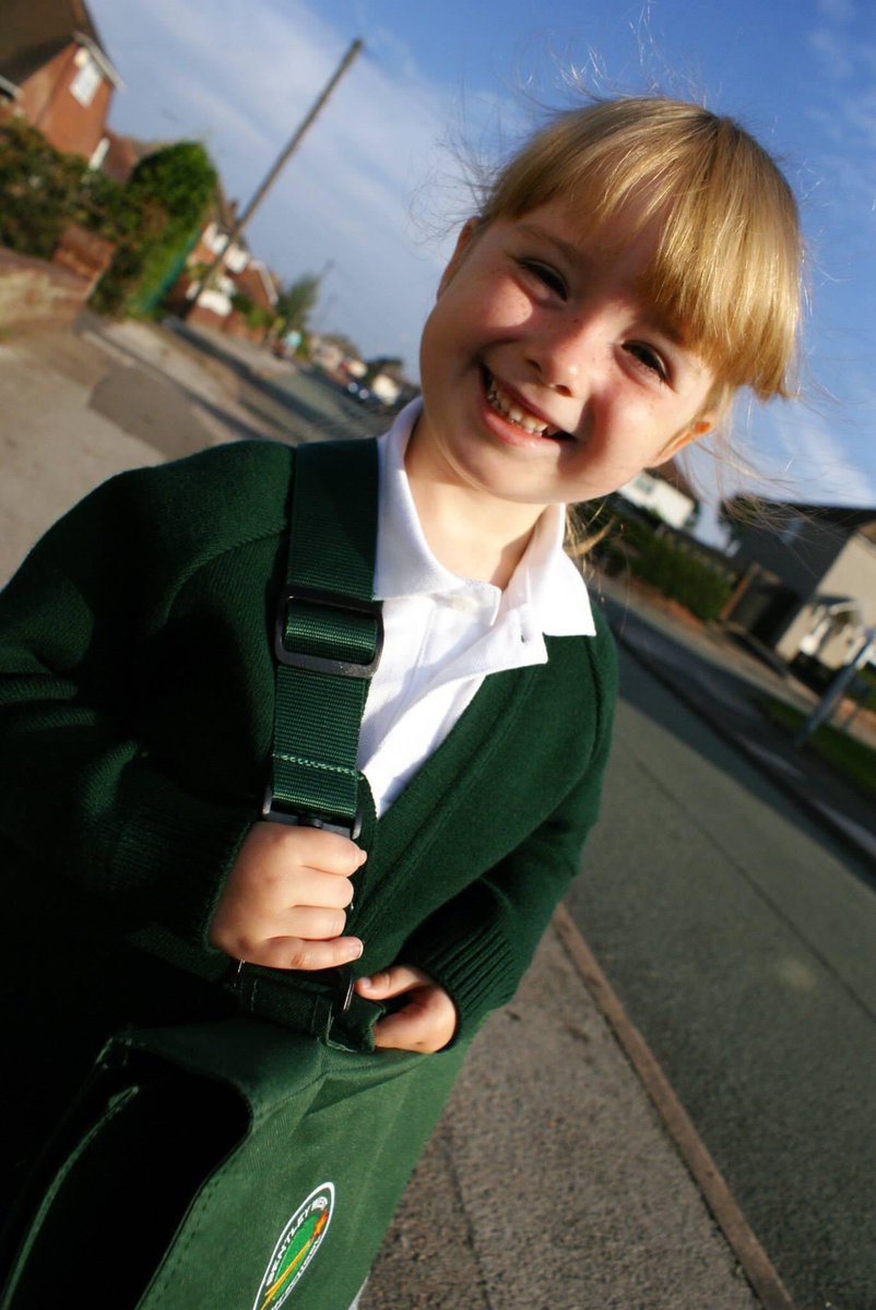 LucyOnionsAuth's tweet photo. From the first day at nursery, to the last day of primary school. @thebentleyfed, you’ve encouraged, nurtured and helped our little girls grow into the amazing young ladies they are today. There aren’t enough words to express what that means to us. We can’t thank you enough! https://t.co/B4e12nAuVT