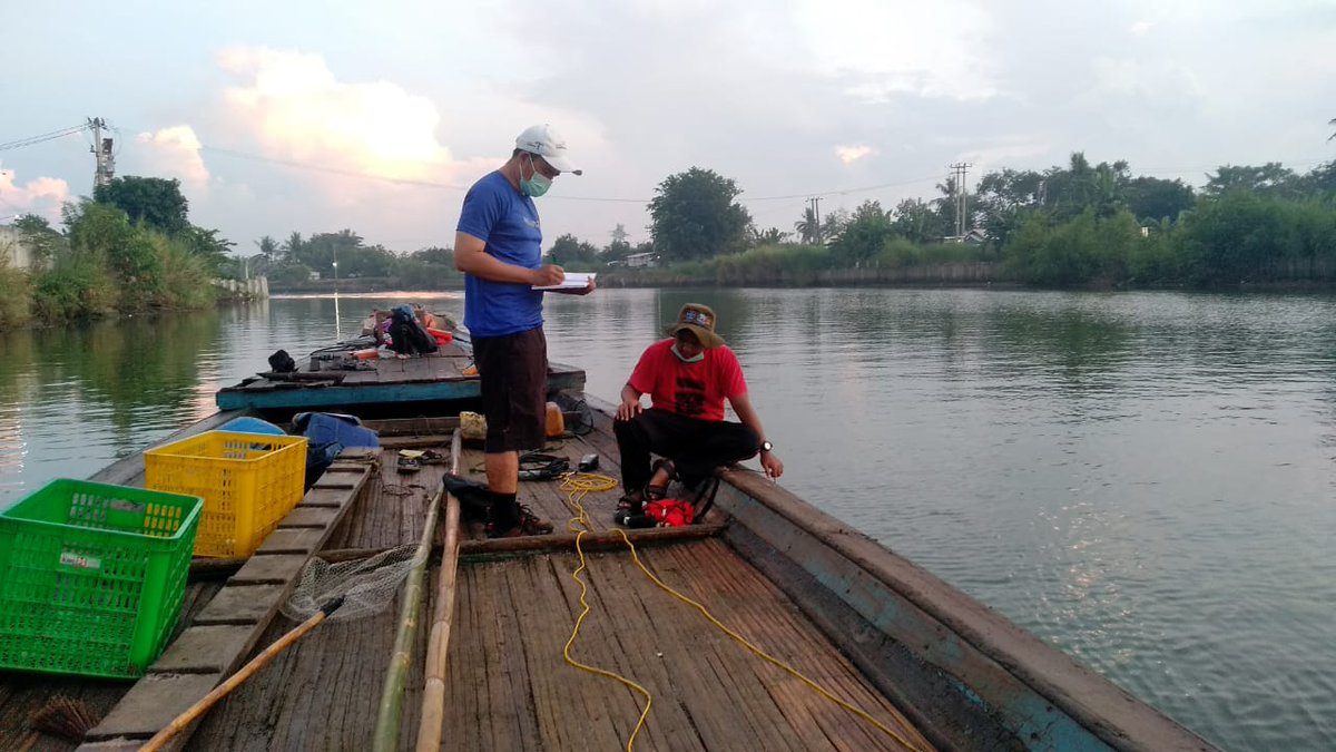 AseanoProject's tweet photo. 2) We continued monitoring for plastic pollution at the Muara Gembong in Indonesia. https://t.co/SmalkCZLo3