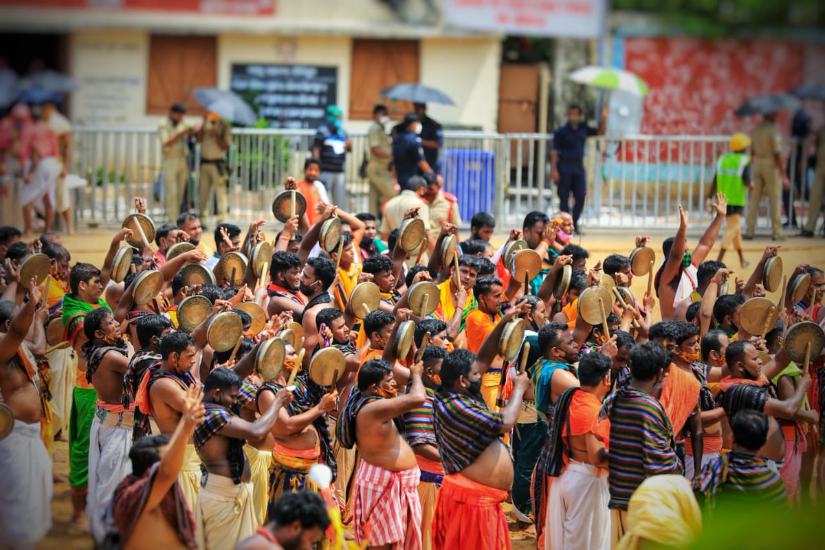 ଚତୁର୍ଦ୍ଧାମୂର୍ତ୍ତିଙ୍କ ପହଣ୍ଡି ଦର୍ଶନ ଦିବ୍ୟ ଅନୁଭବ ପ୍ରଦାନ କରୁଛି। ଲୀଳାମୟଙ୍କ ଲୀଳା ଅପାର। ମହାପ୍ରଭୁ ସମସ୍ତଙ୍କ ମନୋବାଞ୍ଛା ପୂରଣ କରନ୍ତୁ।
#ବାହୁଡ଼ାଯାତ୍ରା
#RathaJatra2021 
#Puri
#JaiJagannath