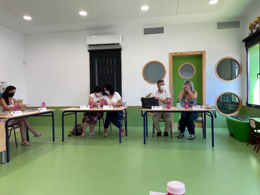 SchoolErasmus's tweet image. Comenzamos la última movilidad de nuestro  proyecto que nos mantendrá ocupados durante esta semana en la conclusión de los resultados finales. Nos alegramos muchísimo de reencontrarnos con nuestros socios depués de tanto tiempo.
@sepiegob #Erasmus #ErasmusPlus @GVAeducacio