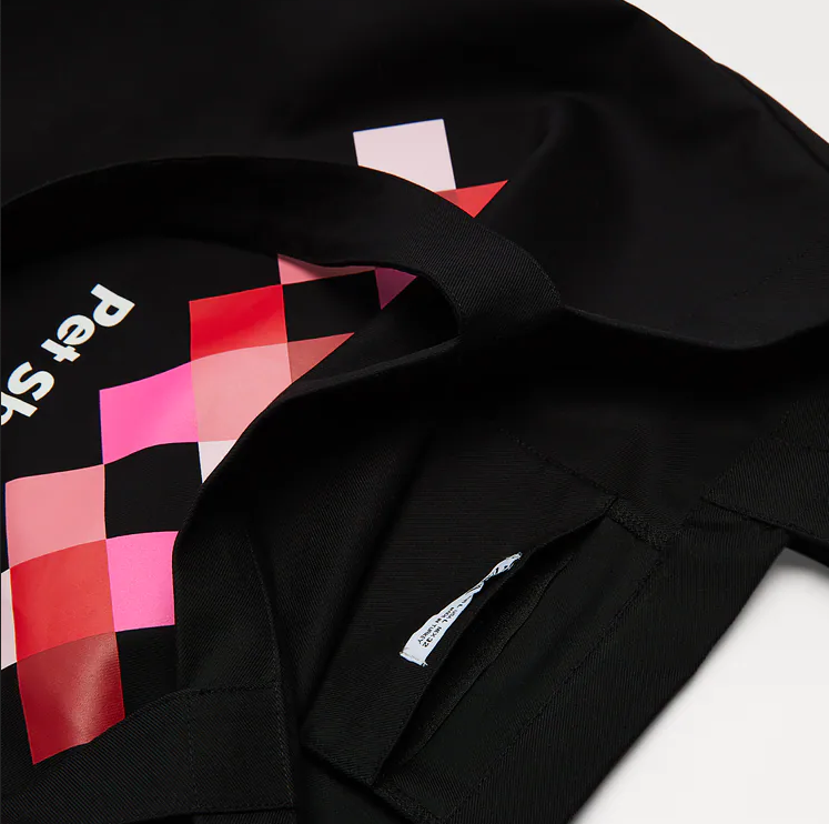 Lowetennant's tweet photo. #petshopboys #80s @petshopboys
they have partnered with high street #fashion giant @ZARA for a new line of official apparel. .The collection consists of 4 #Tshirts and Print Tote Bag #UK July 2021 / to order @ZARA on the link https://t.co/BL8KOoFk3n  https://t.co/ZkBHQF9QsP https://t.co/plDvNBqQWJ