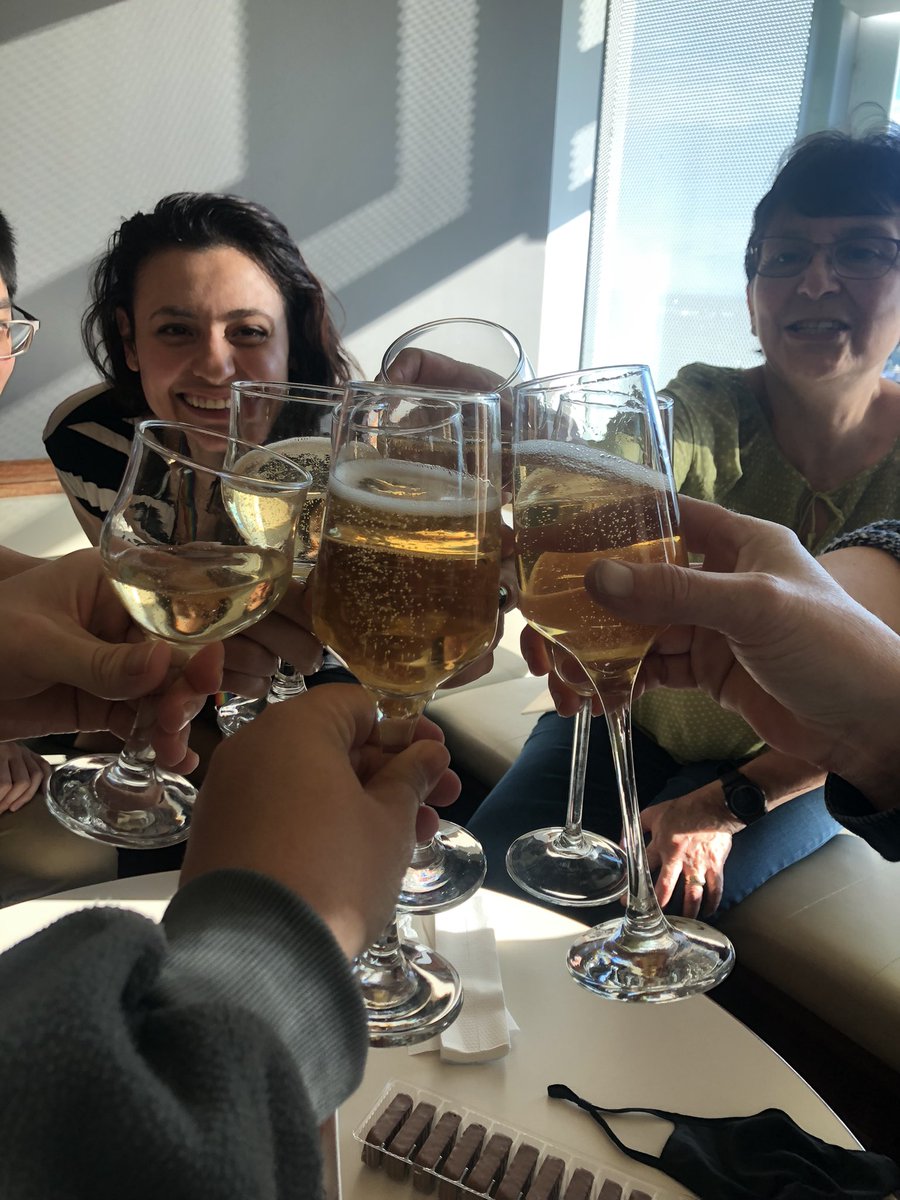 Celebration time with my lab family 🍾🥂 #DrDeLima