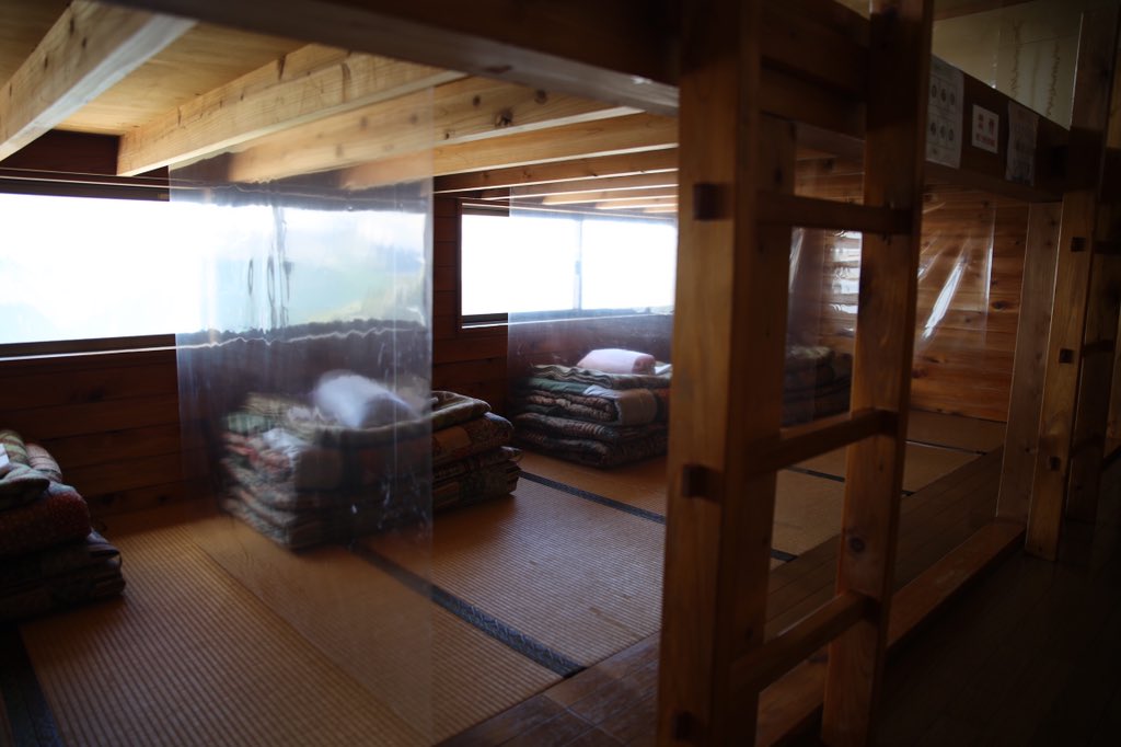 Hideaki で今はわさび平小屋で宿泊 ビールも4缶飲んだか お風呂入ってサッパリ 双六小屋 グループのご飯は改めて和食美味しいと思う わさび平小屋 鏡平山荘 双六小屋で小屋泊ご飯食べたけど Hideaki で今はわさび平小屋で宿泊 ビールも4缶飲んだか お風呂入ってサッパリ 双六小屋 グループのご飯は改めて和食美味しいと思う わさび平小屋 鏡平山荘 双六小屋で小屋泊ご飯食べたけど