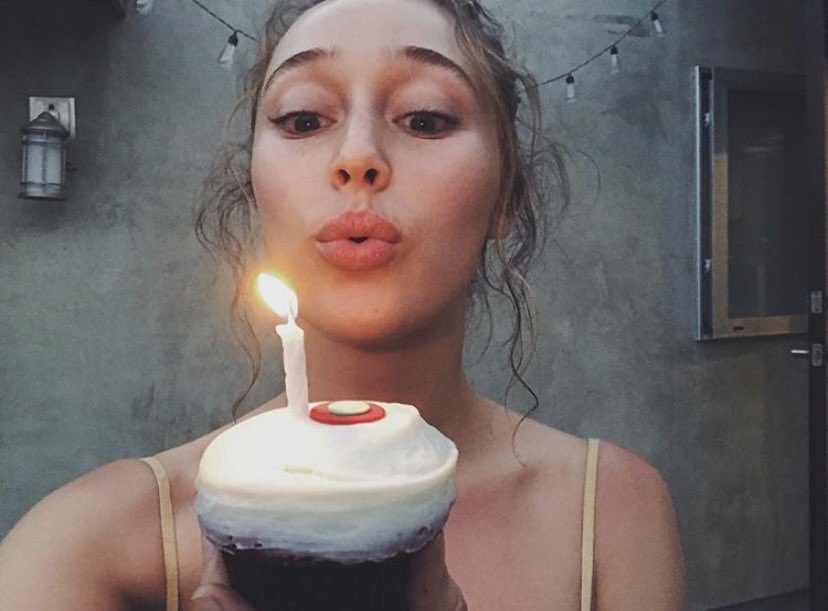 flaneryflowers's tweet photo. day 7- happy birthday alycia !!
have the most amazing birthday ever @DebnamCarey β₯οΈ
#AlyciaWeek #ADCBdayParty #AlyciaBdayParty #HappyBdayAlycia #HappyBirthdayAlycia https://t.co/fxSieEizma