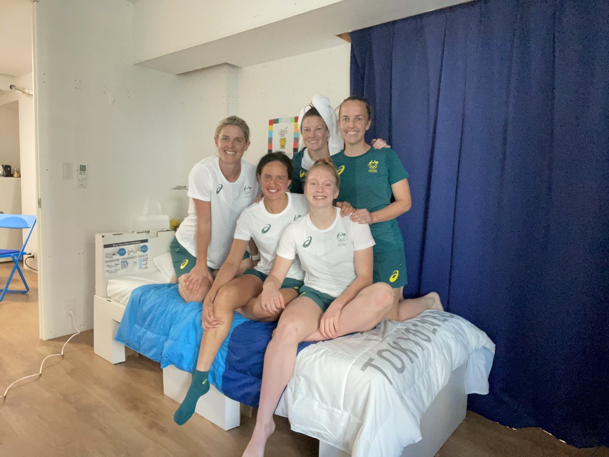 Rachael Lynch tweet media