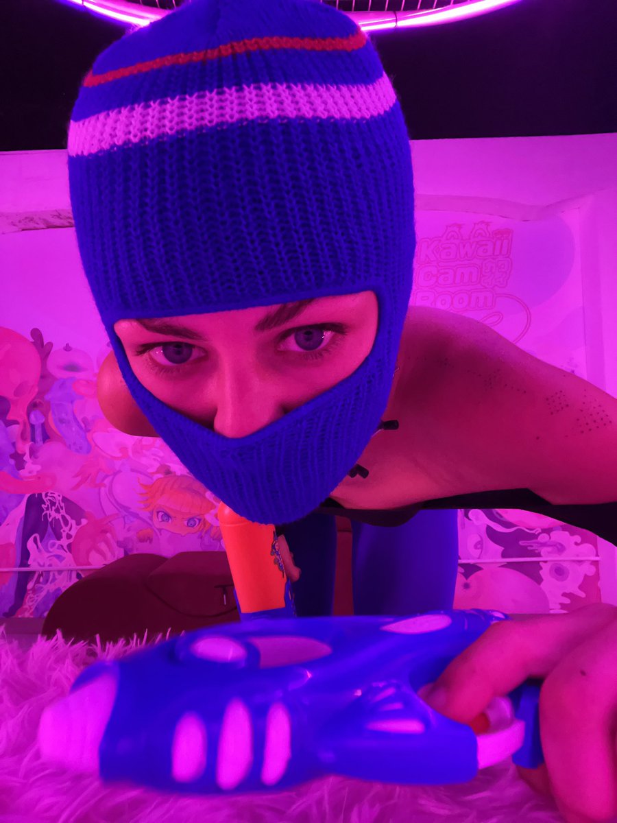 mixdeja's tweet photo. the other day making a a cyber abduction fantasy.. heheh imagine you walk in and I push you to the ground, duck tape your mouth shut and shove a gun against the nape of your neck .. https://t.co/96G865EEPS