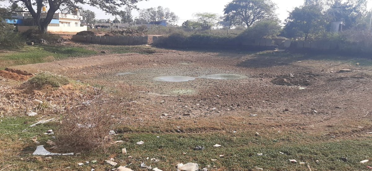 BMgnregs's tweet photo. ಬೆಂಗಳೂರು ಗ್ರಾಮಾಂತರ ಜಿಲ್ಲೆ, ಹೊಸಕೋಟೆ ತಾಲ್ಲೂಕಿನ, ಗಿಡ್ಡಪ್ಪನಹಳ್ಳಿ ಗ್ರಾಮ ಪಂಚಾಯಿತಿ ವ್ಯಾಪ್ತಿಯ ಅಂಕೋನಹಳ್ಳಿ ಗ್ರಾಮದ ಬಸ್ ಸ್ಟಾಂಡ್ ನಲ್ಲಿ ಜಲಶಕ್ತಿ ಅಭಿಯಾನದಡಿ ನಿರ್ಮಾಣ ಮಾಡಿರುವ ಕುಂಟೆ ಅಭಿವೃದ್ಧಿ ಕಾಮಗಾರಿ. https://t.co/kYmkvHFBQU