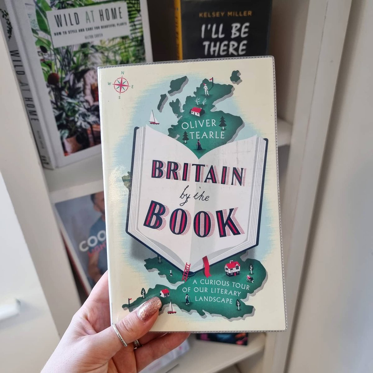 StrensallLib's tweet photo. Are you travelling about the UK this year for your holidays?
We've got some brilliant off the beaten track Travel Guides & Travel Writing books that might just help you plan the perfect holiday!
#strensall #strensalllibrary #libraries #explorelibraries #travel #travelguides https://t.co/a9BOwm3Lov