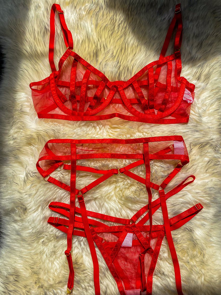 xbebold's tweet photo. Mia in red #3PIECE #ShopSmall #independentbusiness #SmallStreamersConnect #LingerieWear #lingerie https://t.co/cCfwyxFGBV
