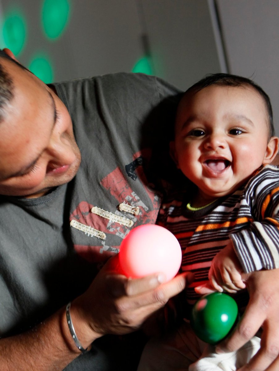 newartgallery's tweet image. Baby &amp;amp; Me
Wed 21 July,10.30am-12pm and 12.30pm-2pm
Join us in our multi-sensory environment, taking inspiration from the collections &amp;amp; exhibitions and with a different theme each session.
• £2 per child;
• Pre-booking essential. Call Gallery reception on 01922 654400.