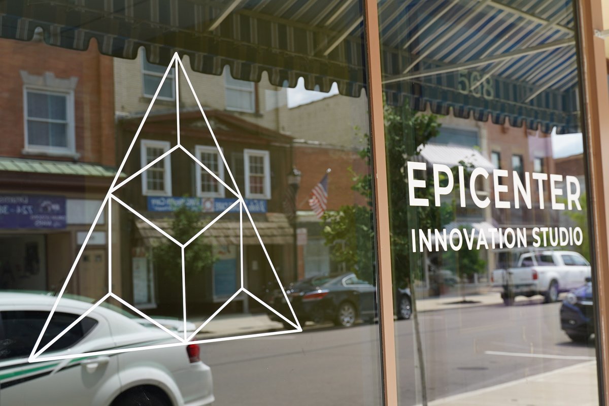 browndogsigns's tweet photo. Swipe ➡️  to see the transformation we completed on the Epicenter Innovation Studio's storefront glass window, in Ambridge, Pa.

#MarketingOurTerritory #SignMaker #WIndowSign #signcompany #signage #signs #printing #graphics #branding #Installation #BeaverCountyPa #3DPrinting https://t.co/anGrK19Vnp