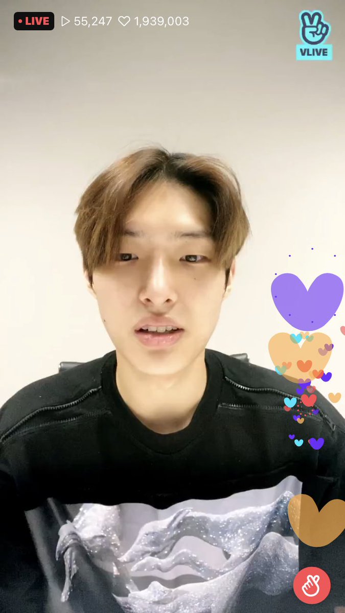 hehemon_sister's tweet photo. ミンギのブイエプ始まった😭
おかえり😭
#ATEEZ
#MingiIsBack https://t.co/g9zwgQ3u86