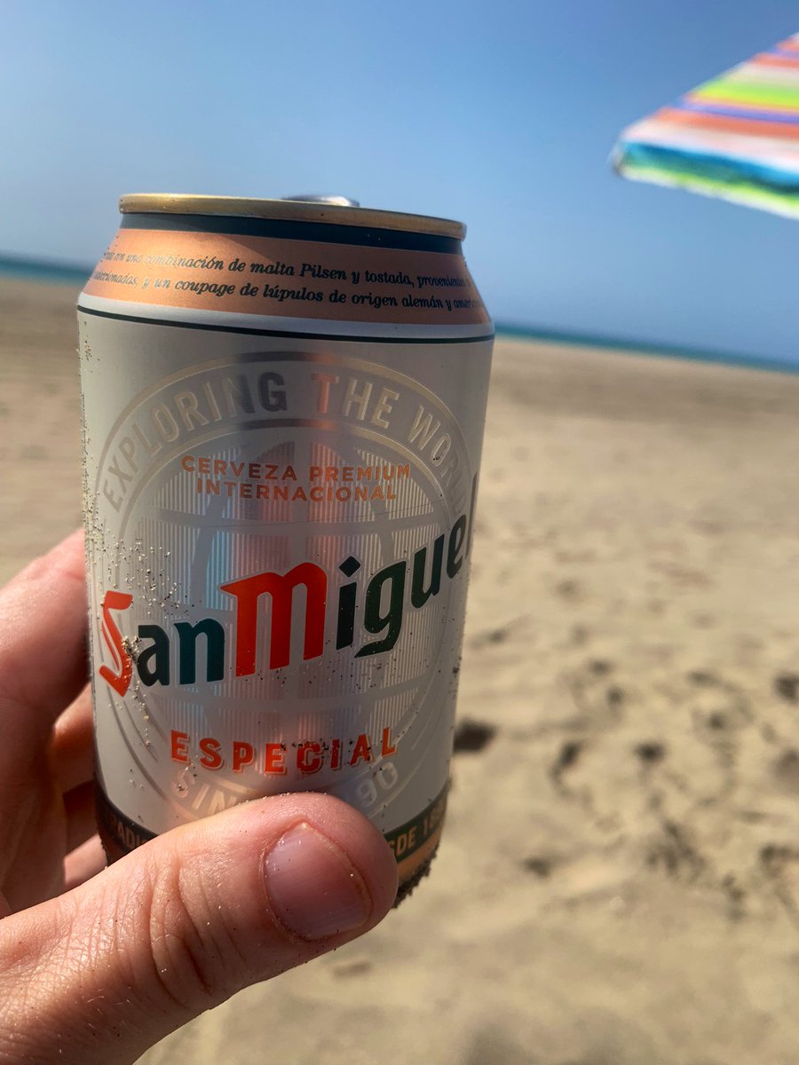 SchalkerJung's tweet photo. Prost und sonnige Grüße vom „bösen“ Urlauber ✌🏻 https://t.co/Hxu9shy4ua