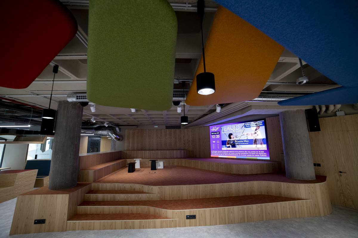 instalia_eu's tweet photo. https://t.co/NxAoHyluEM
@SANcotec @earpro_av #Instalación de #Audio #Visualmedia #Video en la Fundación #CajadeBurgos
✅ #MicrofoníaInalámbrica @shure
✅ #Altavoces #ControlContractor @TheJBLpro
✅ #VisualMedia: @Absen y #LG
✅ #CámarasPTZ de @panasonicESP
#Saladejuntas https://t.co/DCerTVzdIJ