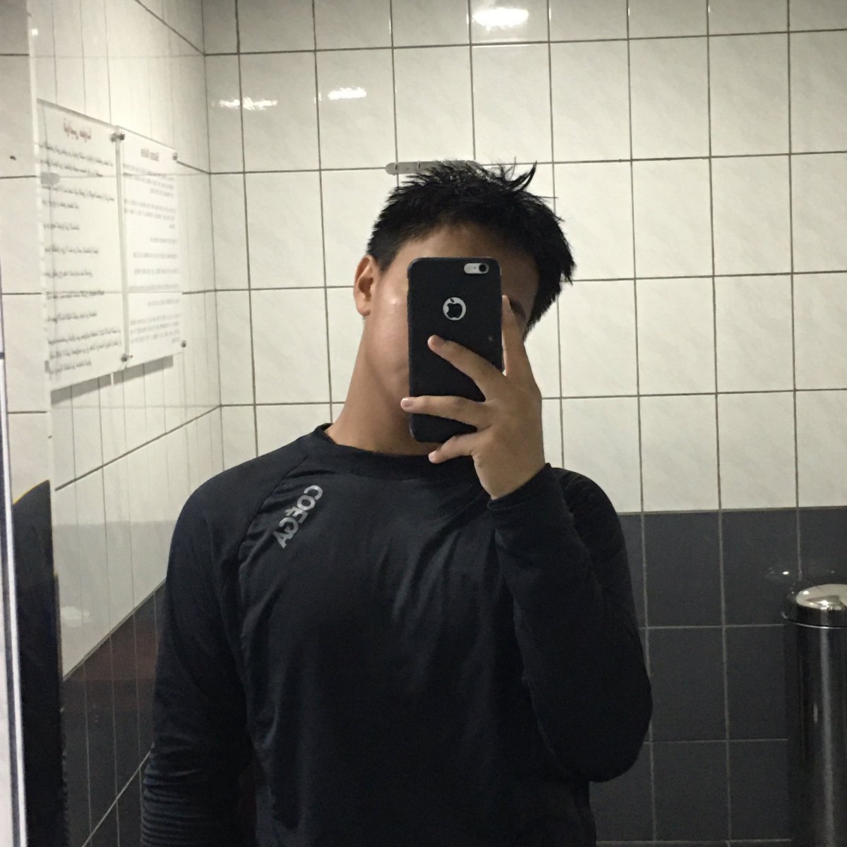 SosaTheojohn's tweet photo. 🏊 https://t.co/JizXBb3uwd