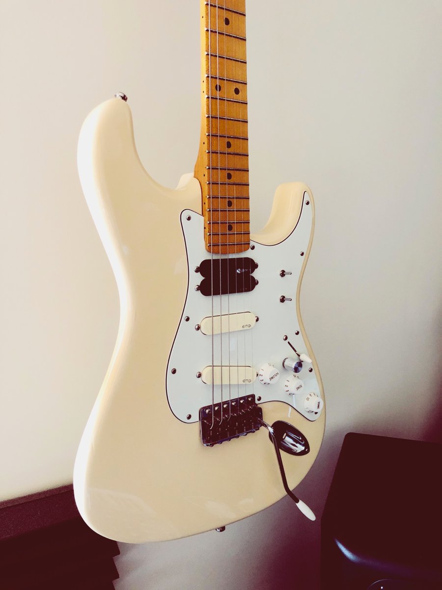 The use of electric guitar has been something constantly changing across Nosound albums.

For the next album, together with our trademark analog synths, a whole new set of guitar sounds are going to get center stage, from ambient to pure walls of noise...

#Nosound7
<a href="/kscopemusic/">kscope</a>