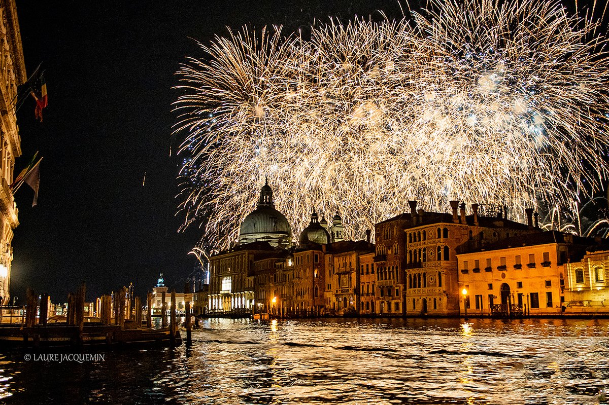 laure81's tweet photo. Foto @laure81 
https://t.co/wsnzMkl9km

#redentore #redentorevenezia #redentore2021 #festadelredentore #festadelredentore2021 #venezia #venise #venice #venedig #venicephotographer #fotografovenezia #venisephotographe https://t.co/RigMcSyxT4