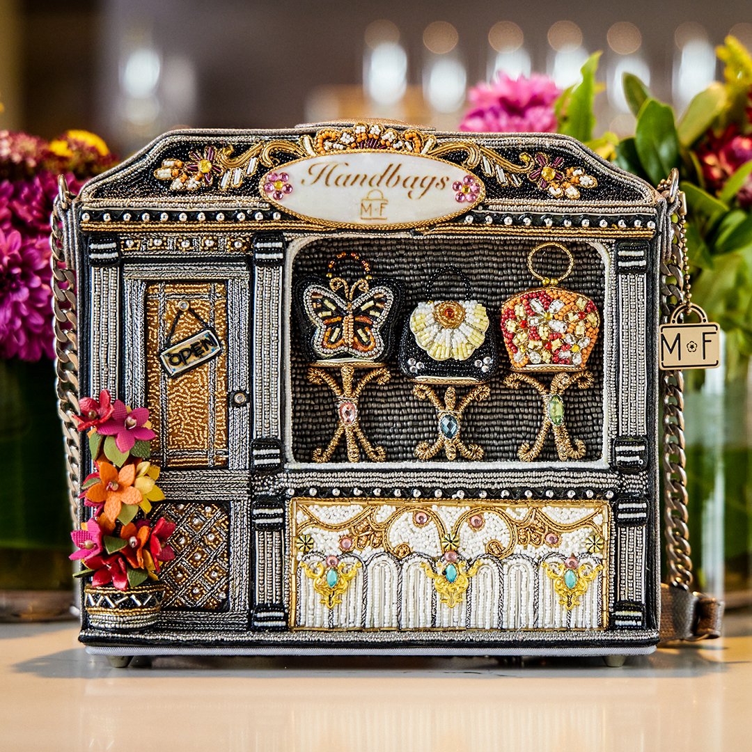 mfaccessories's tweet photo. You know how you sometimes want to take the whole shop home? Well now you can!!! Mary Frances' Handbag Shop Crossbody is available now at https://t.co/7xGUUXRHEZ
#maryfrances #maryfrancesaccessories #mymfhandbag #handbagshop #beadedhandbags #handmade #luxurybags https://t.co/JhVhNPBkTB