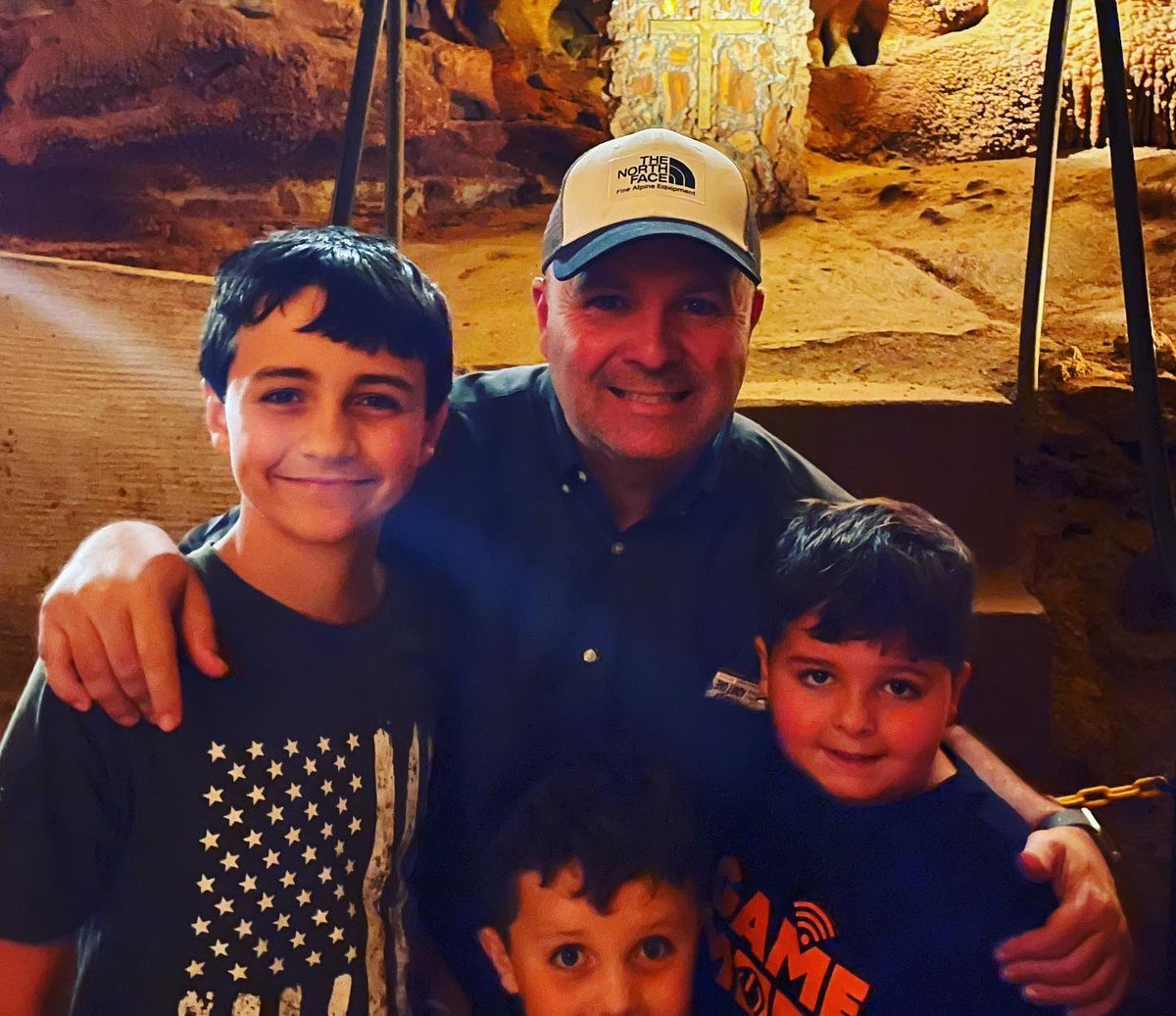 What a cool experience at Diamond Caverns in Kentucky!! Family time is not waisted time!! #johnsonadventures #headedtomichigan #family #diamondcaverns