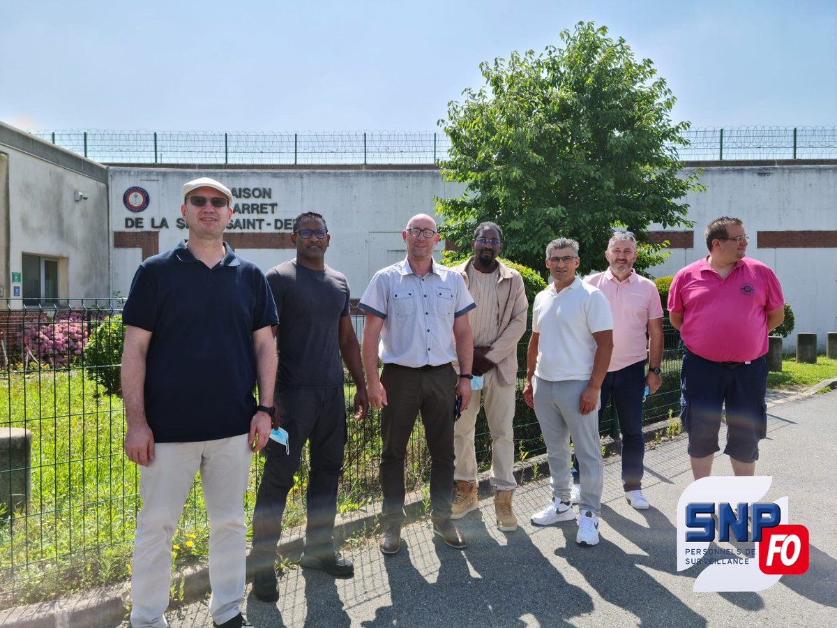 SyndFoJustice's tweet photo. Le Bureau Central du @SNPFO_PS était en visite aujourd’hui à la maison d’arrêt et au #PREJ de #Villepinte, à la rencontre des agents. https://t.co/vlcNv3NDS2