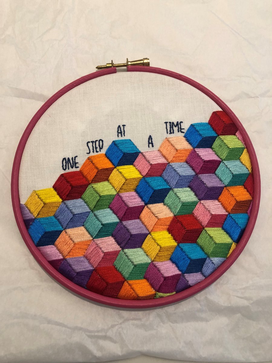 Rose_Bails's tweet photo. Loving this beautiful embroidery by Jenni @toadi46
It reads: "Granni & Grumps walked over 1450 miles one step at a time in winter 2020/21 doing 10 miles a day every day, raising over £8,500 for @YLvsCancer. 'One step at a time' for Emily" #WalkforEmily ❤️❤️❤️ https://t.co/3amXUyICSB