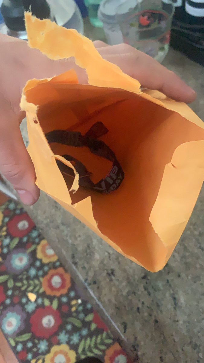 rms_ricky's tweet photo. 2 day VIP ticket and this is how it comes @HARDFEST ??? No information or welcome info or anything ??? SHEEEEEESH TOUGH LOOK @insomniacevents https://t.co/xZV9FlP4LN