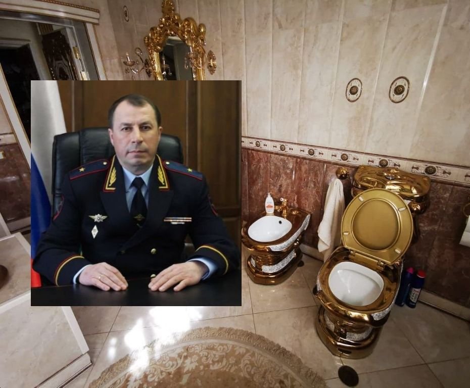 Гаишник с золотым унитазом. Гаишник с золотым унитазом. Гаишник с золотым унитазом. Начальник гаи ставропольского края сафонов дом. Сафонов ставрополь гибдд особняк.