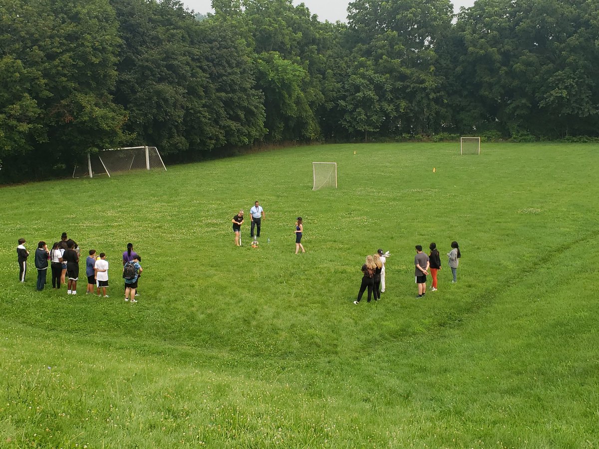 The <a href="/newburgh_ptech/">Newburgh Free Academy P-TECH</a> 9th graders shooting off the Bottle Rockets they created.
This is the @PTECHNETWORK! #WeArePTECH
<a href="/DanilleJager/">Danille Jager</a> <a href="/kevrothman/">Kevin Rothman</a> @jshesse <a href="/mrscmacc/">christine mccartney</a> <a href="/TorranceHarvey/">Torrance Harvey</a> <a href="/JoyceDPtech/">Joyce D'Imperio</a> <a href="/MellioMartinez/">Melinda Martinez</a> @MullerMathTeacher <a href="/RyanDonovan815/">Ryan Donovan</a>