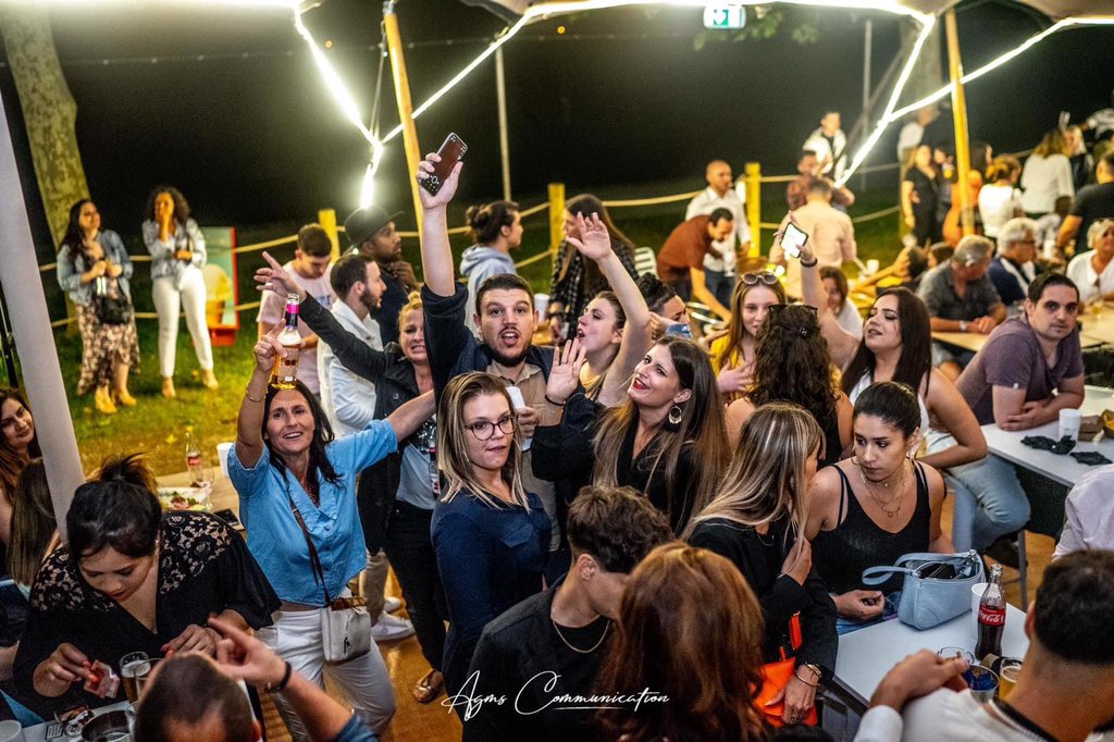 GOLDFINGERSDJ's tweet photo. 🚨 quelle soirée au plein air de Valence c était énorme on remet ça bientôt - pour toute demande de Booking ➡️➡️ @SosoManagerDJ #clubsetup #podcast #twitch #radio #radiodj #twitchdj #djmix #djstyle #djbooth #instadj #djparty #djbooth #djworld #djiing #djset #djremix #GF🎧 https://t.co/cnVVOdFUDT