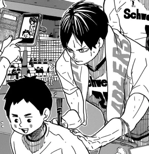 a year later and i still think about the mother who almost cropped her own kid out of the photo just so kageyama would be more in frame 😭 