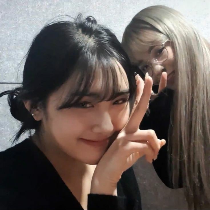 tiny__eu's tweet image. happy bday to the sweetest girl ever!! 🤍#HAPPY_AISHA_DAY #OurBelovedAishaDay &amp;lt;3