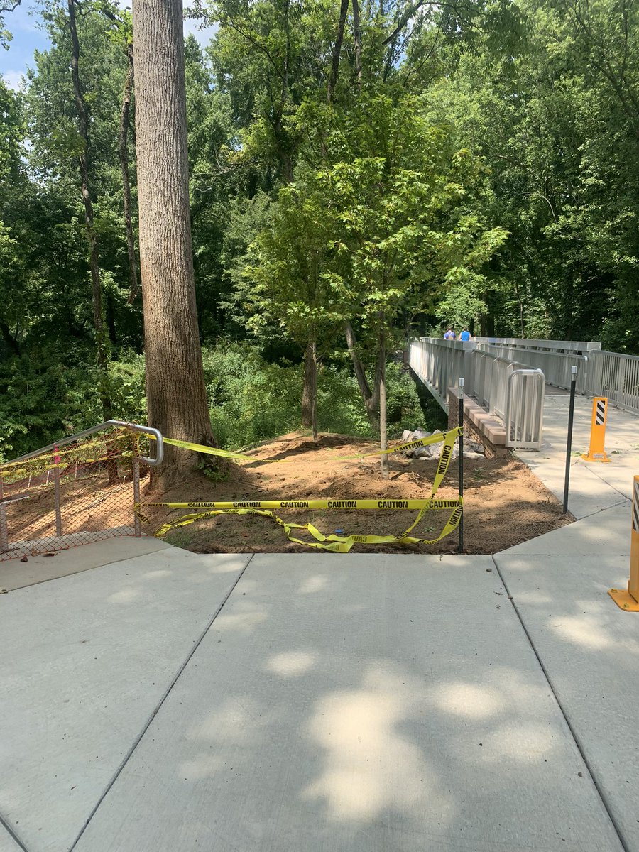 loverslanetrees's tweet image. Planting trees at Mammoth Cave National Park!! (At the new kayak launch/pedway at the Green River Ferry) #loverslanetreefarm