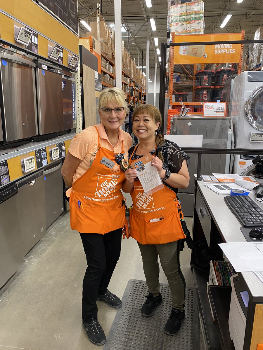 Sonae is top specialist for last week in driving sales, leads and HDPP’s! Way to go! <a href="/KyleSelf1/">Kyle Self</a>