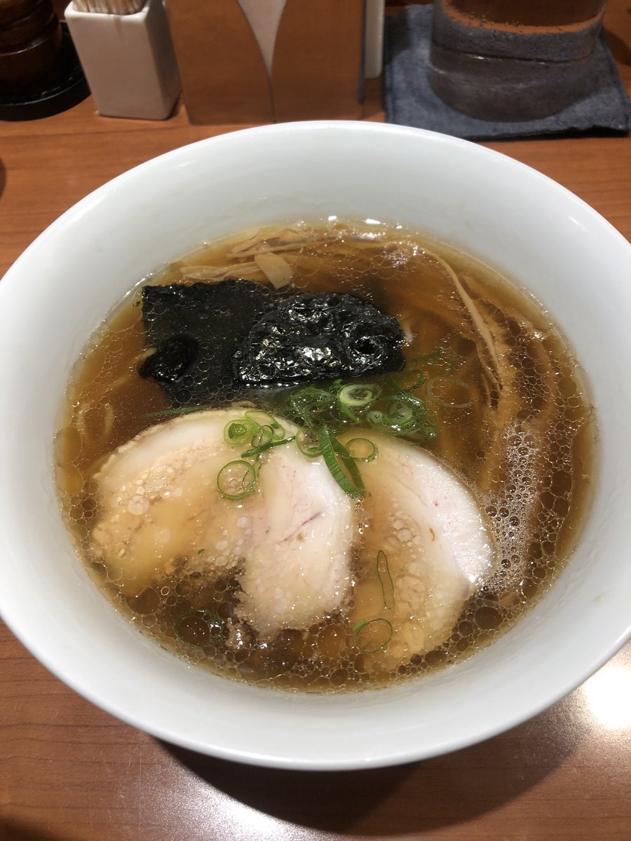 支那そばや@東京ラーメンストリート。
期間限定であの伝説のラーメン屋が復活。