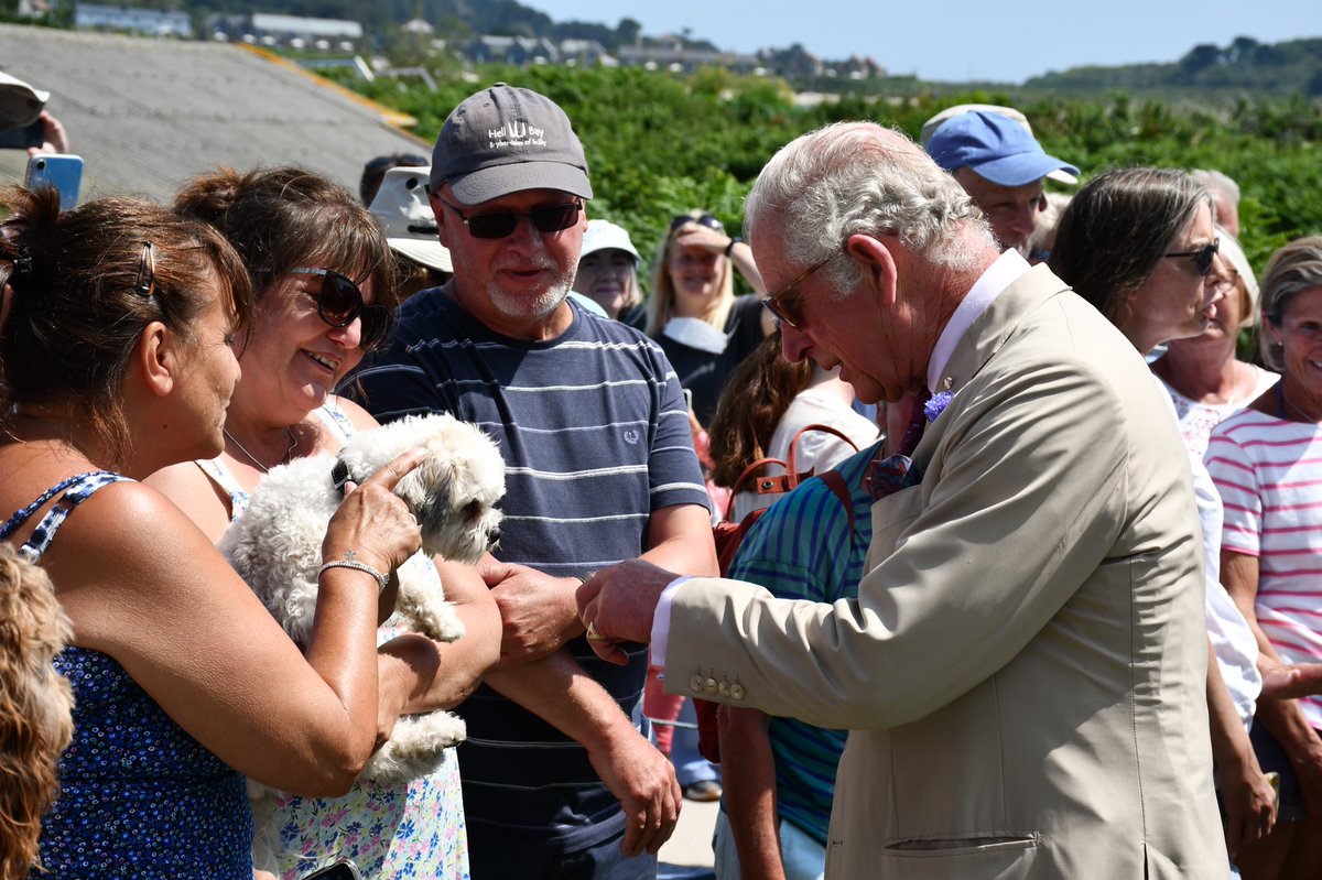 Their Royal Highnesses visit Island Fish, who catch and sell locally caught lobster, crab, wet fish and shellfish to the Scilly Isles. 🎣🦀

In 2018, the business was supported by the Duchy to build their new specially designed premises on Bryher.