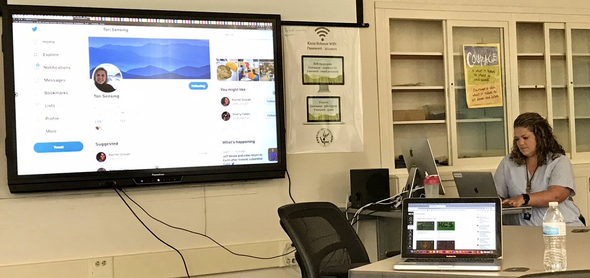 DebbieHilliard2's tweet photo. TY @MrsCatShoun for a great lesson on Twitter #KCSEdTech #KCSElemTech https://t.co/cotoX1enXH