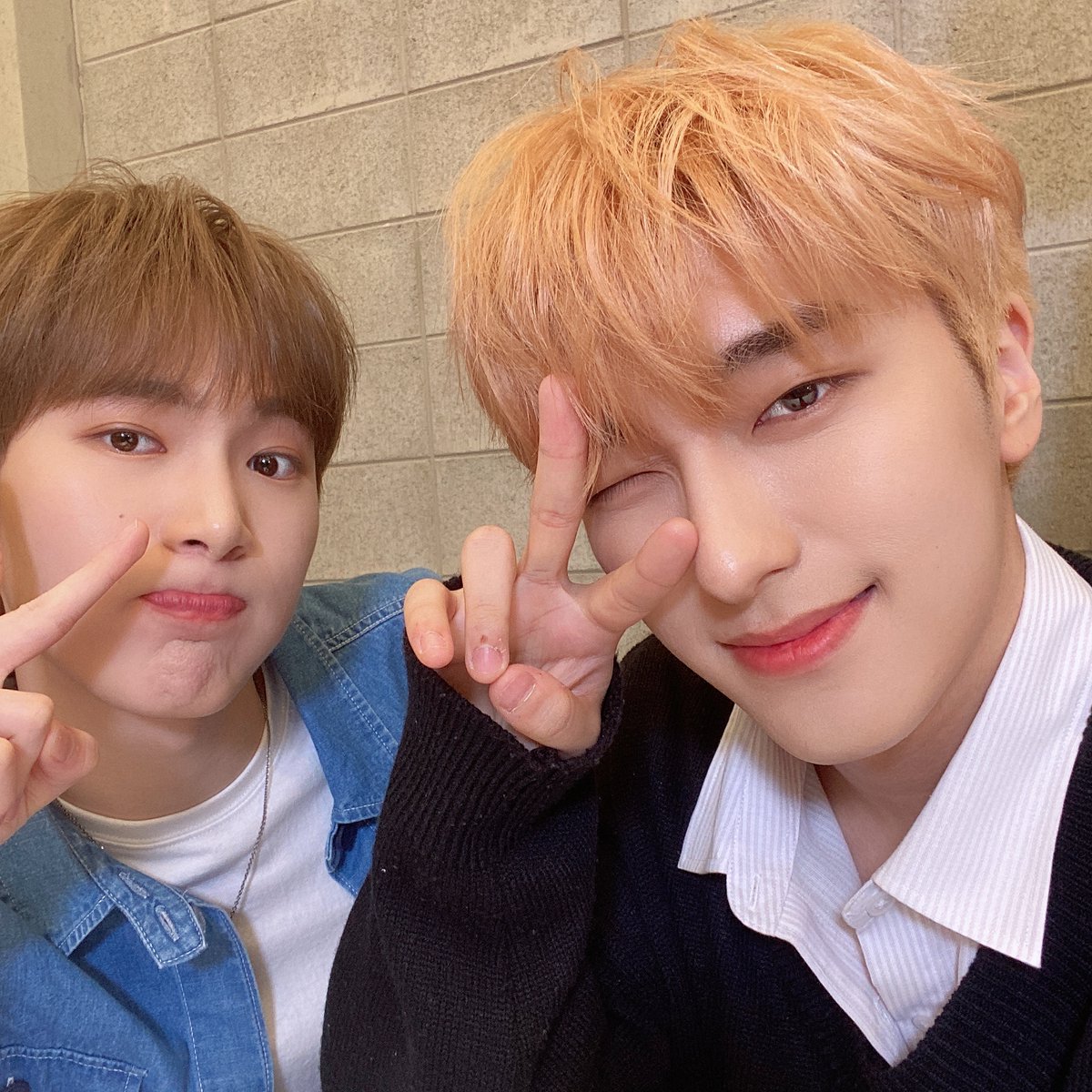 [#OX]

그 있잖아요 세빈케빈 이름 헷갈릴때..

#OMEGA_X #오메가엑스 
#세빈 #KEVIN