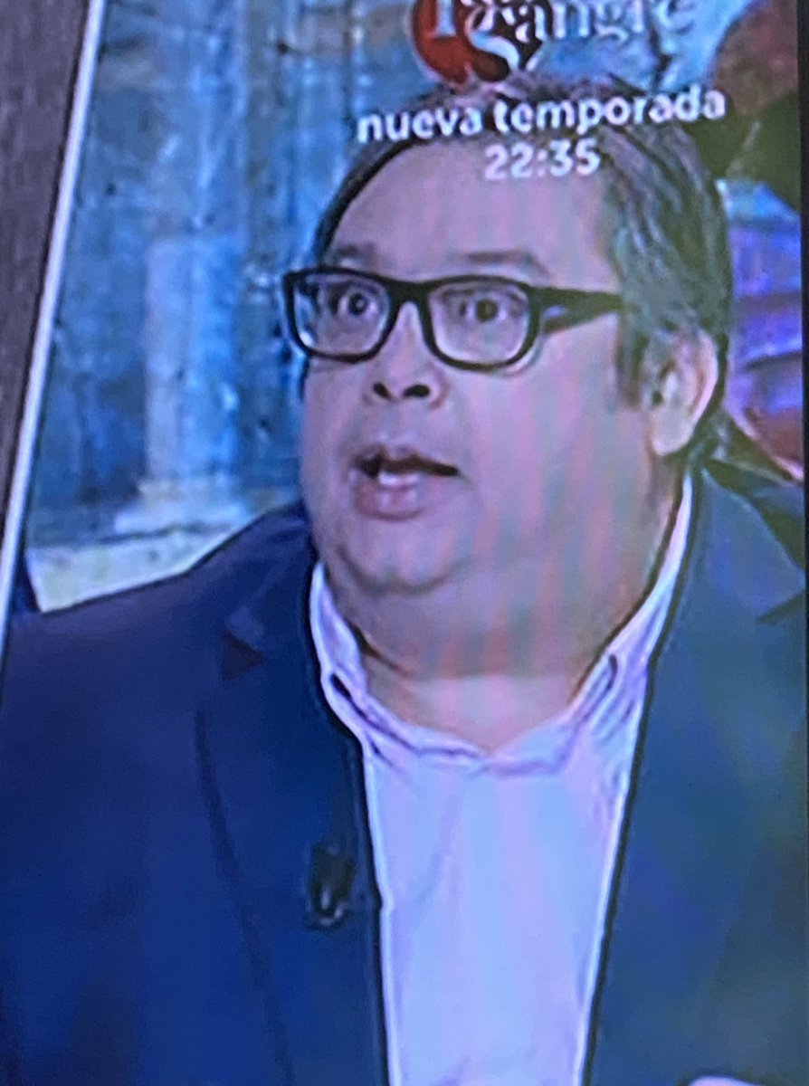 protestona1's tweet photo. Este señor dice en @rtve que el Gobierno de la República no era legítimo y justifica el golpe de Estado militar franquista. 

Y luego que si el programa de Jesús Cintora no es plural… 😏😏😏
#lascosasclaras171 https://t.co/VJmjV8iDJ7