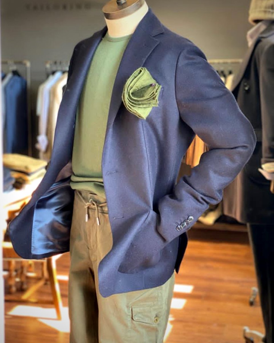 scottishtailor's tweet photo. Our custom drawstring cargo trouser is a must for casual, comfortable summer days at home.
https://t.co/2x7nZx7rSA #menswear #uppercasual #mensdesigner #mensfashion #bespoke #tailoring https://t.co/t3saNgrvZN